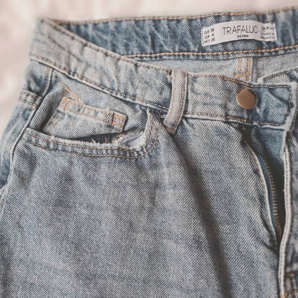 Zara women's Jeans - Picture 2 of 3